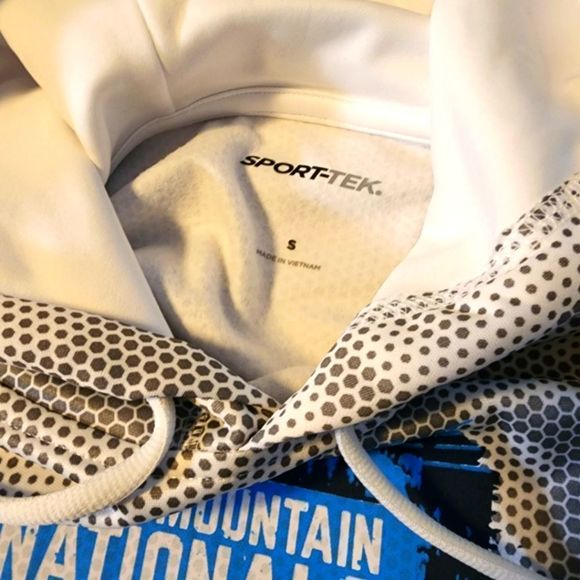 Extreme Pro RMN event Wrestling Hoodie "Rocky Mountains are Calling.." - Picture 2 of 3